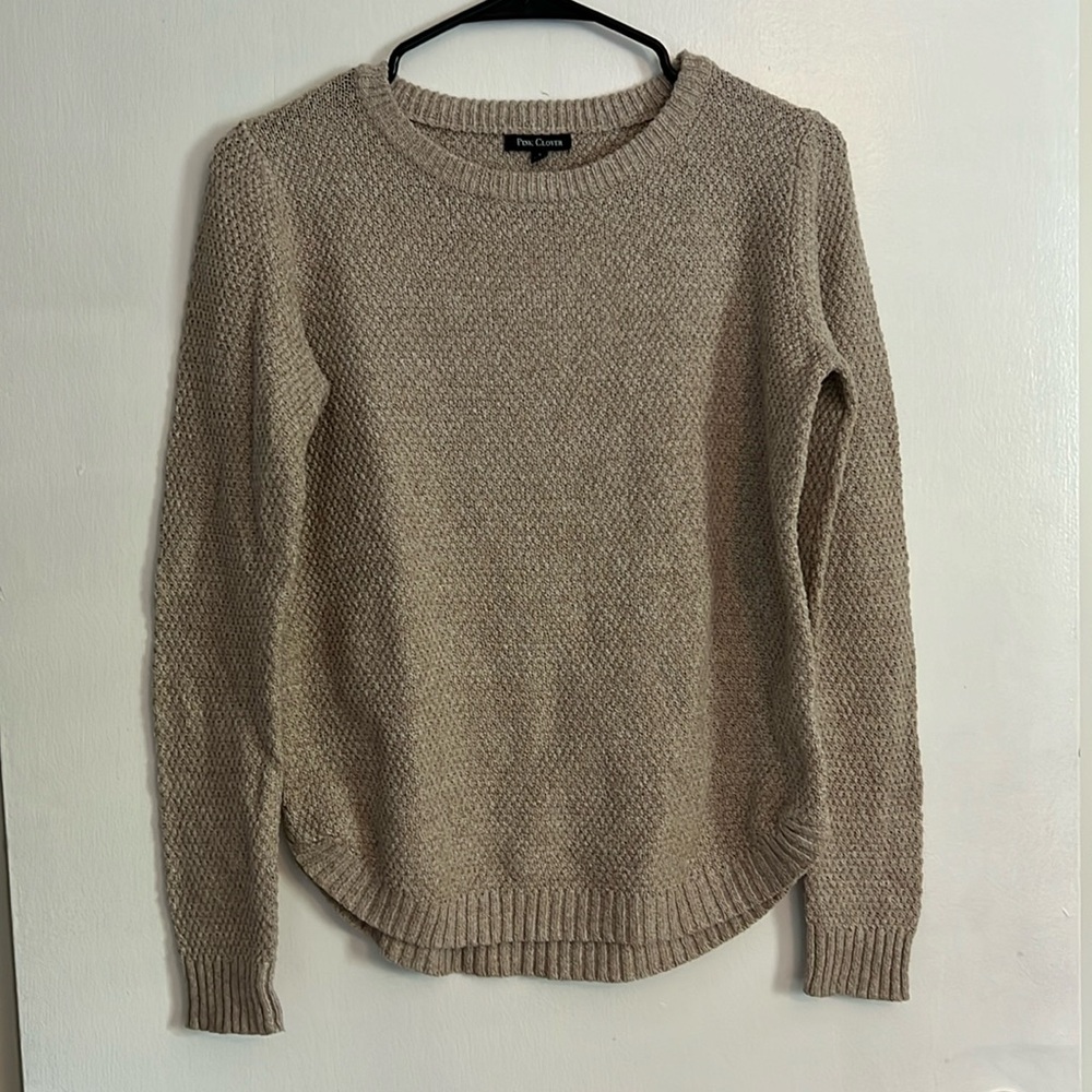 Pink Clover small beige knit sweater